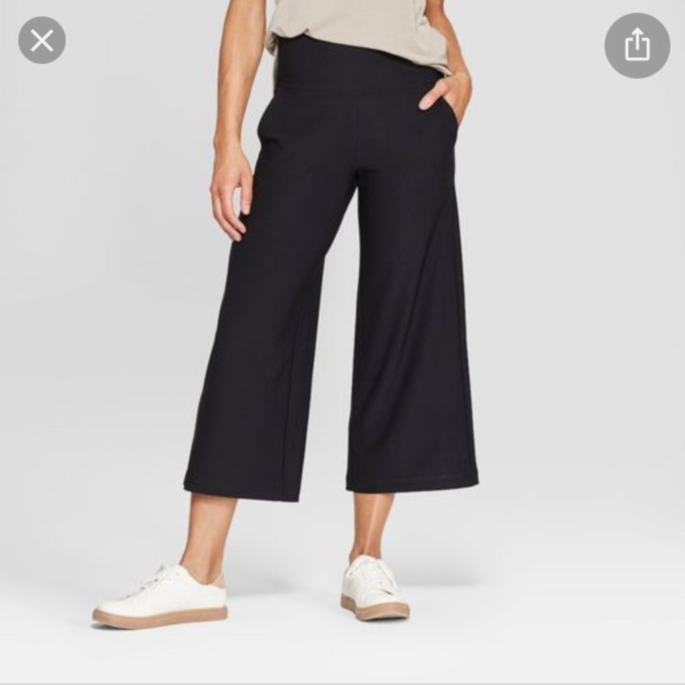 MPG Black Wide Leg Cropped Pants